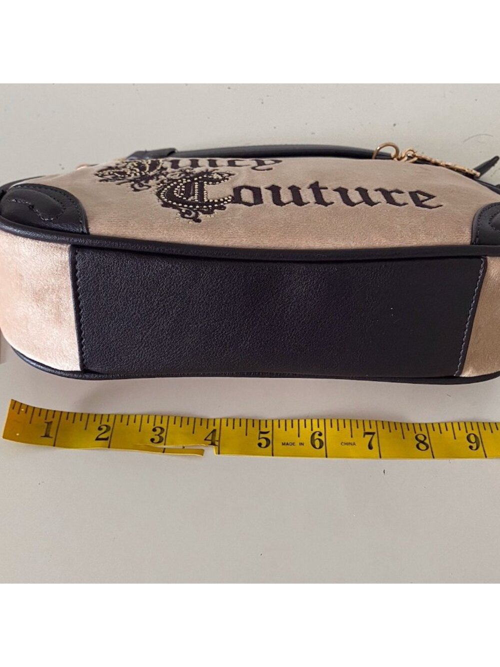 Juicy Couture Juicy Renaissance Shoulder Bag In Buff Beige W/Charm Crown Velvet - Picture 10 of 13